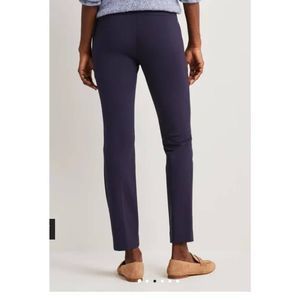 NWT Boden Hampshire 7/8 Pants
Navy sz 12